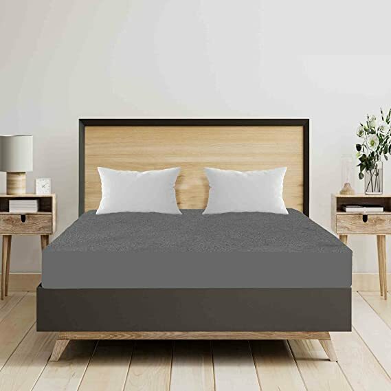Quilted Fitted microfiber Waterproof Mattress Protector