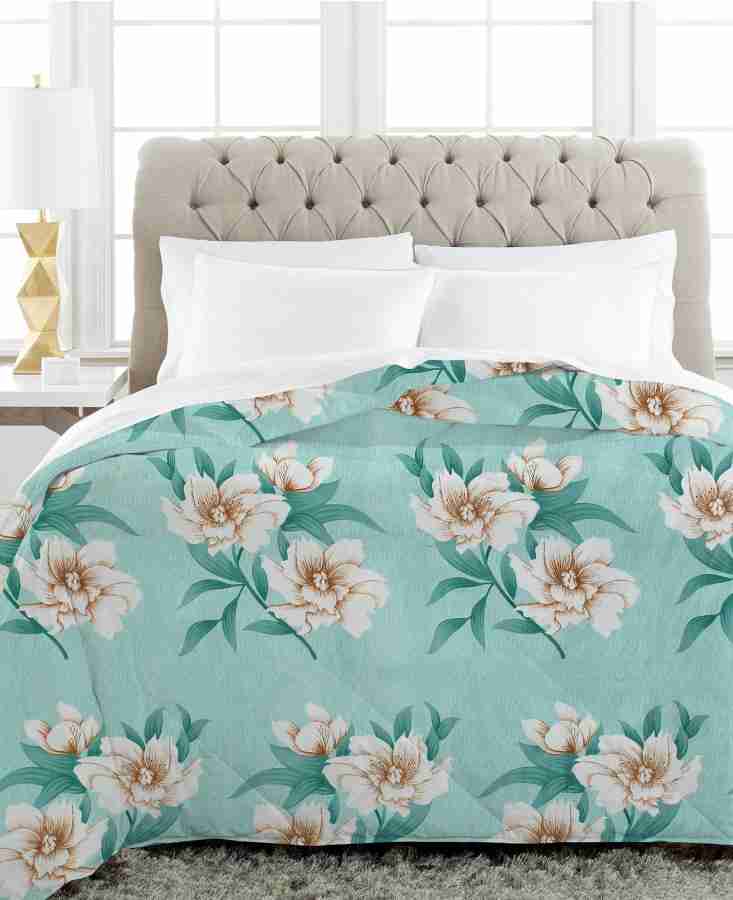 Luxury Quilted Comforter – Soft & Lightweight Bedding