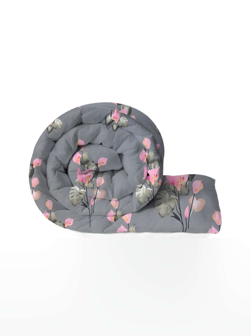 Luxury Quilted Comforter – Soft & Lightweight Bedding
