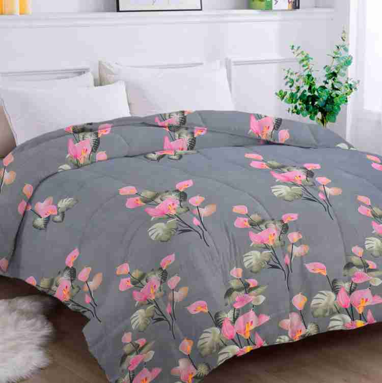 Luxury Quilted Comforter – Soft & Lightweight Bedding