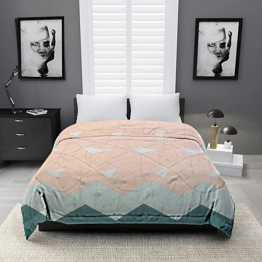 Luxury Quilted Comforter – Soft & Lightweight Bedding