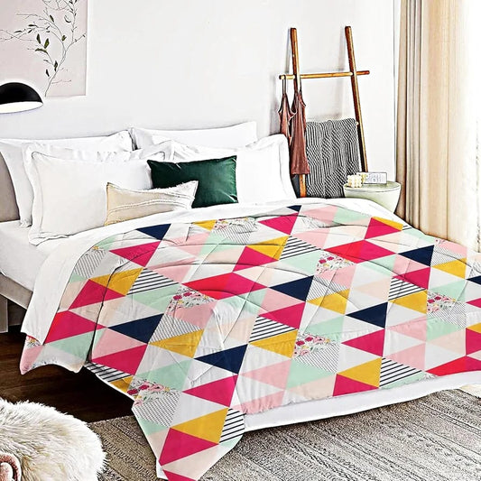 Luxury Quilted Comforter – Soft & Lightweight Bedding
