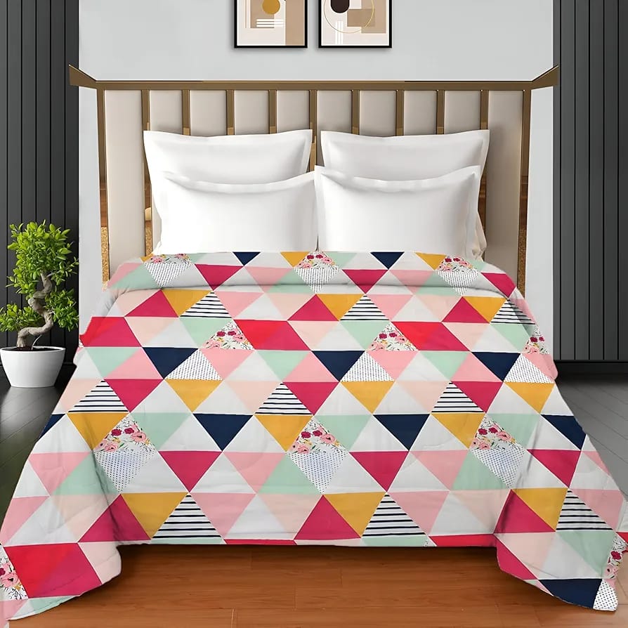 Luxury Quilted Comforter – Soft & Lightweight Bedding