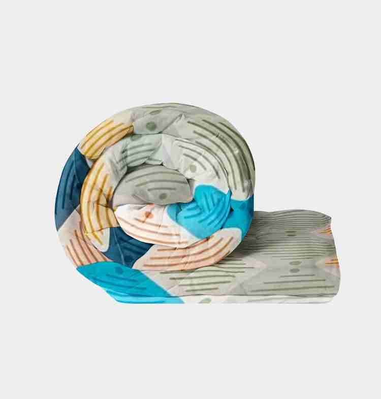 Luxury Quilted Comforter – Soft & Lightweight Bedding