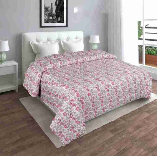 Luxury Quilted Comforter – Soft & Lightweight Bedding
