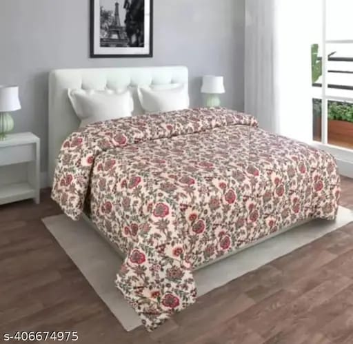 Luxury Quilted Comforter – Soft & Lightweight Bedding