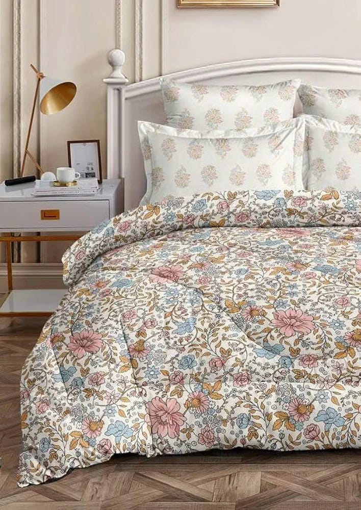 Luxury Quilted Comforter – Soft & Lightweight Bedding